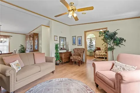 9 Nightingale Lane Tiverton RI 02878