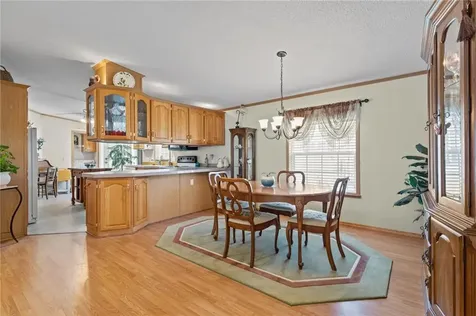 9 Nightingale Lane Tiverton RI 02878