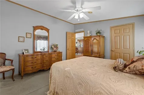 9 Nightingale Lane Tiverton RI 02878