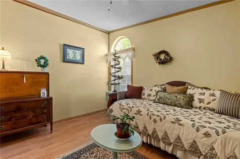 9 Nightingale Lane Tiverton RI 02878
