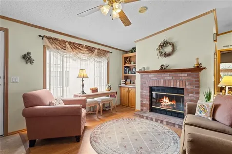 9 Nightingale Lane Tiverton RI 02878