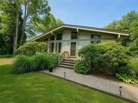 35 Sunset Avenue North Kingstown RI 02874