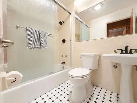 35 Sunset Avenue North Kingstown RI 02874