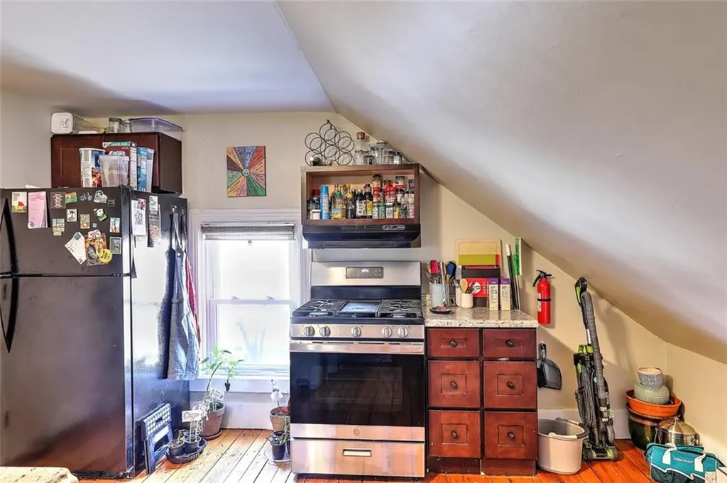 390 Hope Street Providence RI 02906