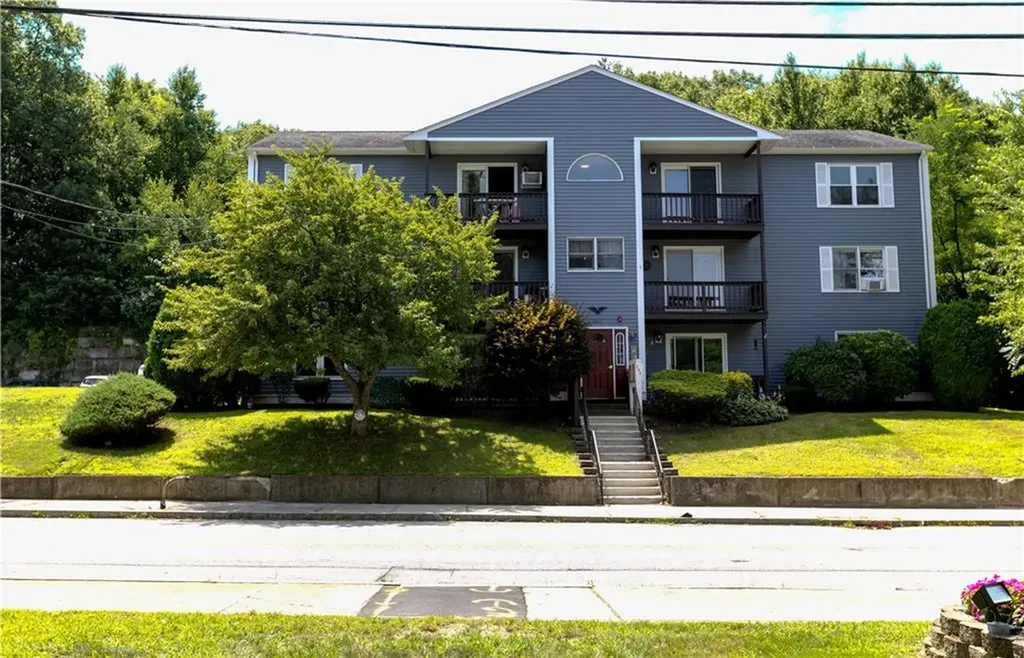 283 Privilege Street Woonsocket RI 02895
