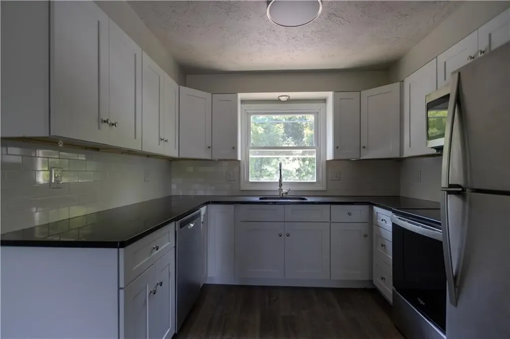 283 Privilege Street Woonsocket RI 02895