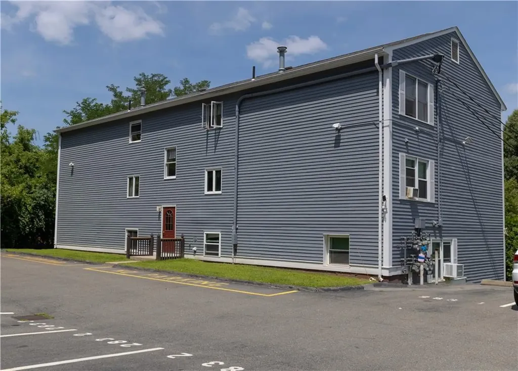 283 Privilege Street Woonsocket RI 02895