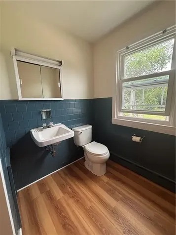 222 Main Road Tiverton RI 02878