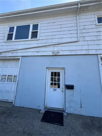 222 Main Road Tiverton RI 02878
