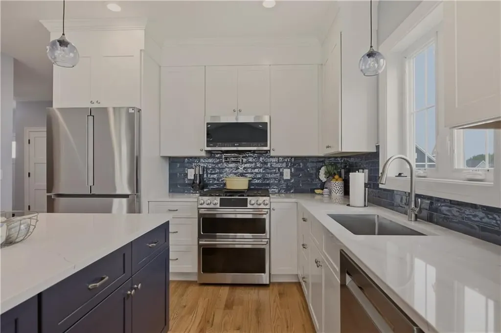 201 Revolution Way Portsmouth RI 02871