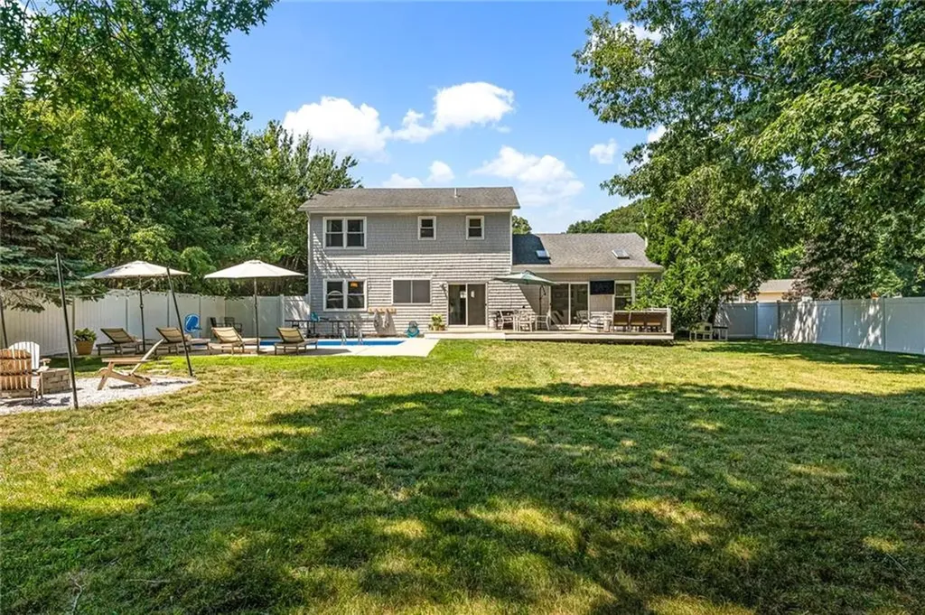9 Kiki Circle Cranston RI 02921