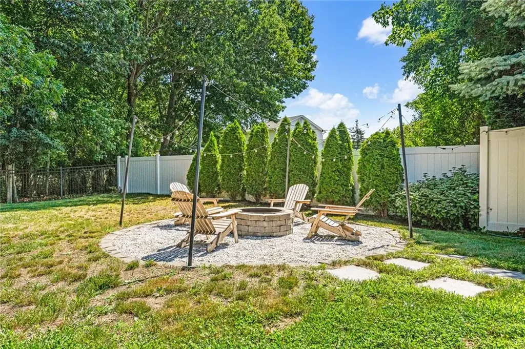 9 Kiki Circle Cranston RI 02919
