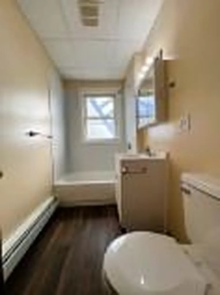 61 Rutland Street Woonsocket RI 02895