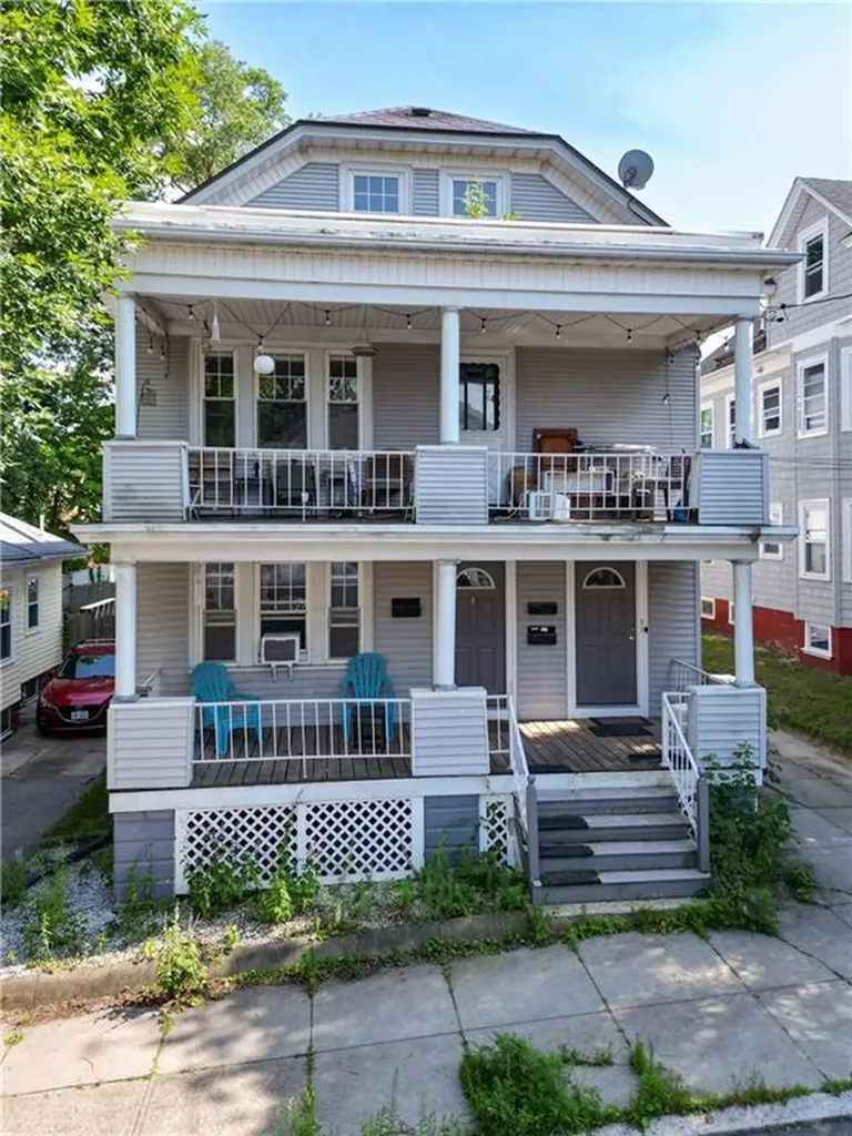 169 171 10th Street Providence RI 02906