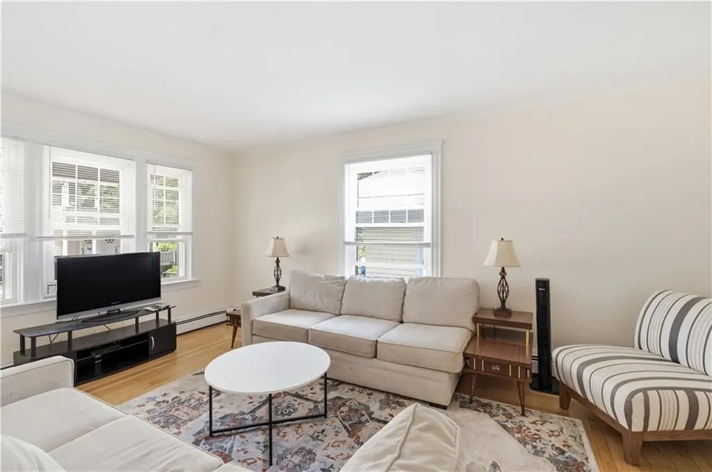 169 171 10th Street Providence RI 02906