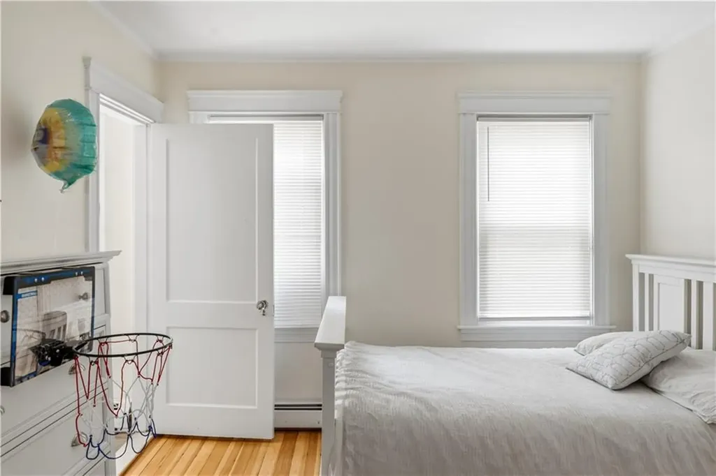169 171 10th Street Providence RI 02906