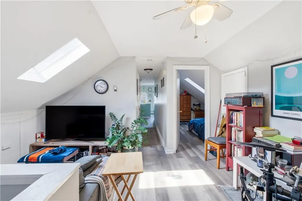 169 171 10th Street Providence RI 02906