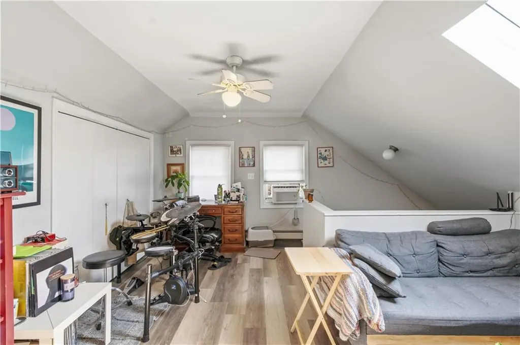 169 171 10th Street Providence RI 02906