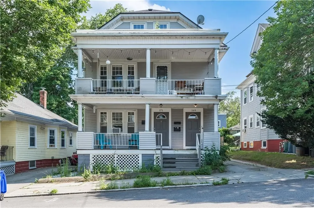 169 171 10th Street Providence RI 02906