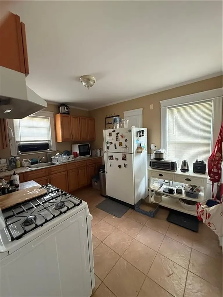 169 171 10th Street Providence RI 02906