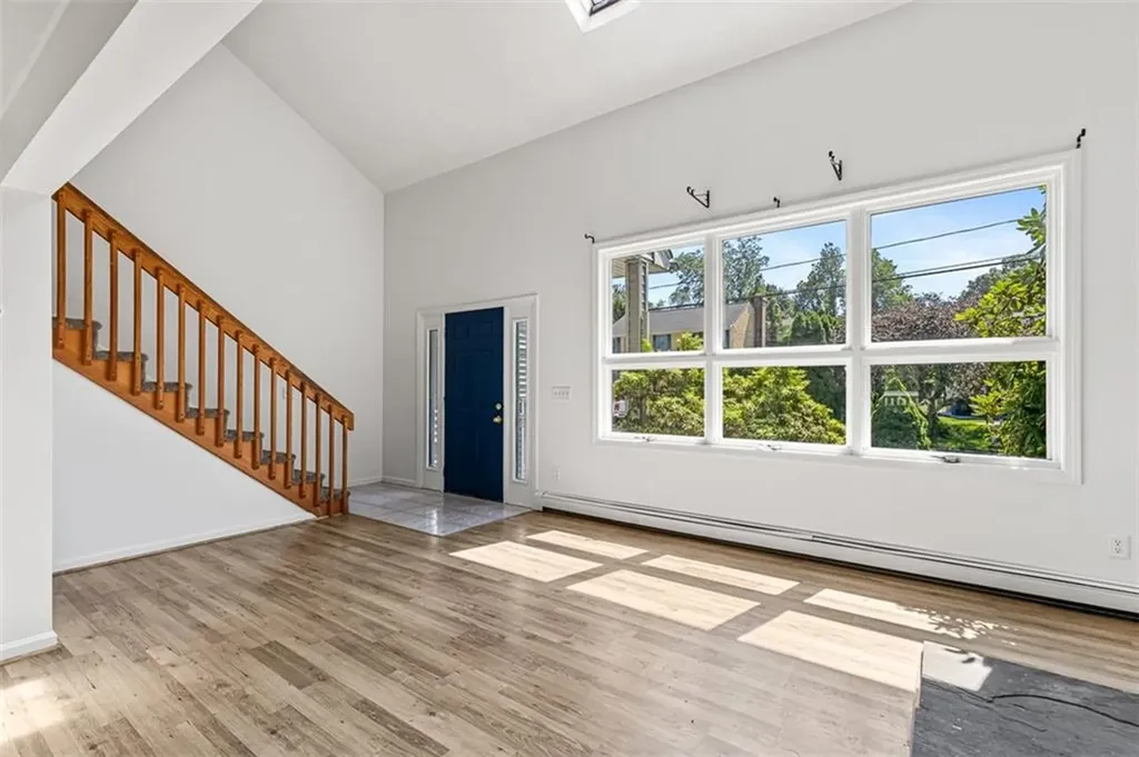 8 Ashley Drive Lincoln RI 02865