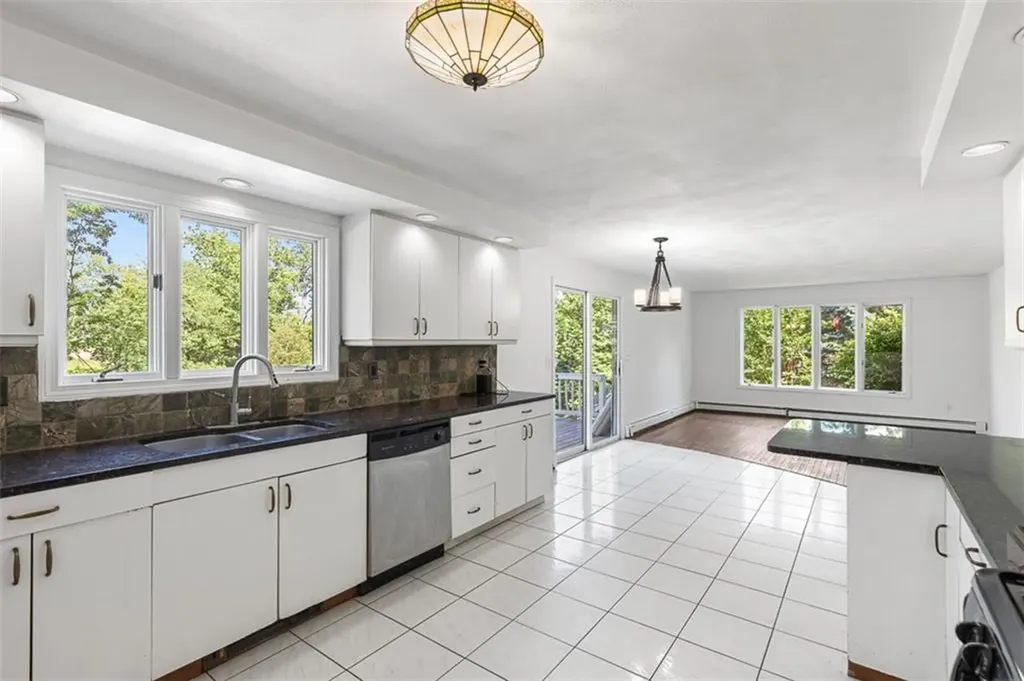 8 Ashley Drive Lincoln RI 02865