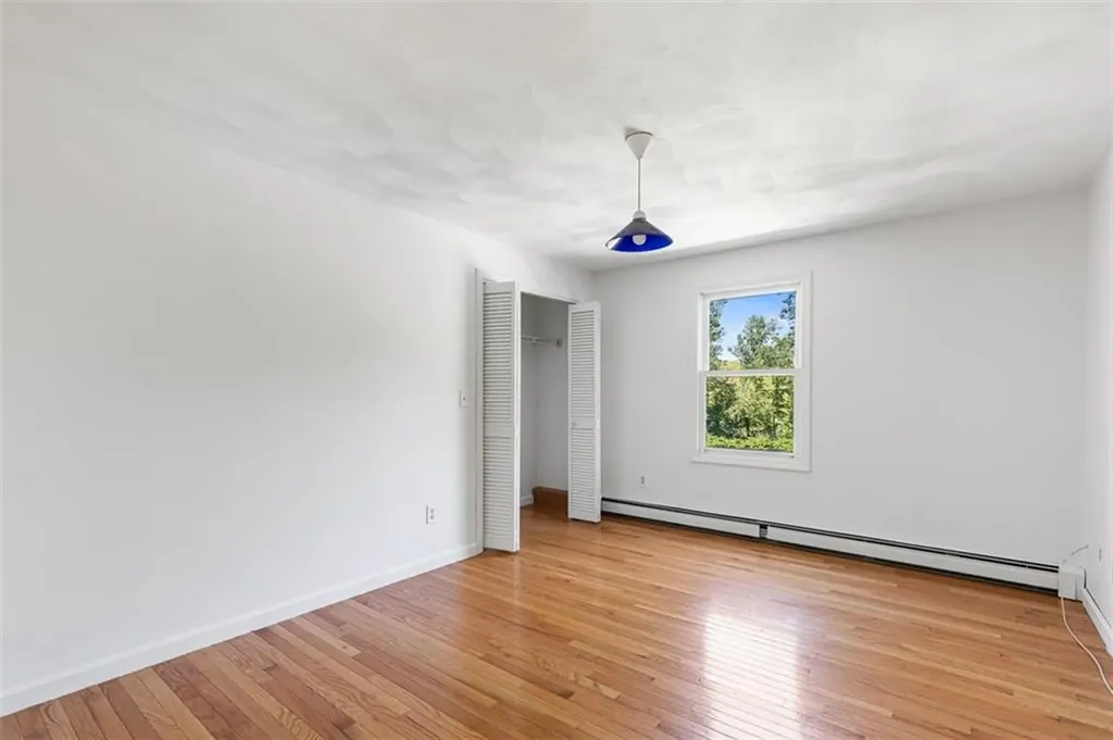 8 Ashley Drive Lincoln RI 02865
