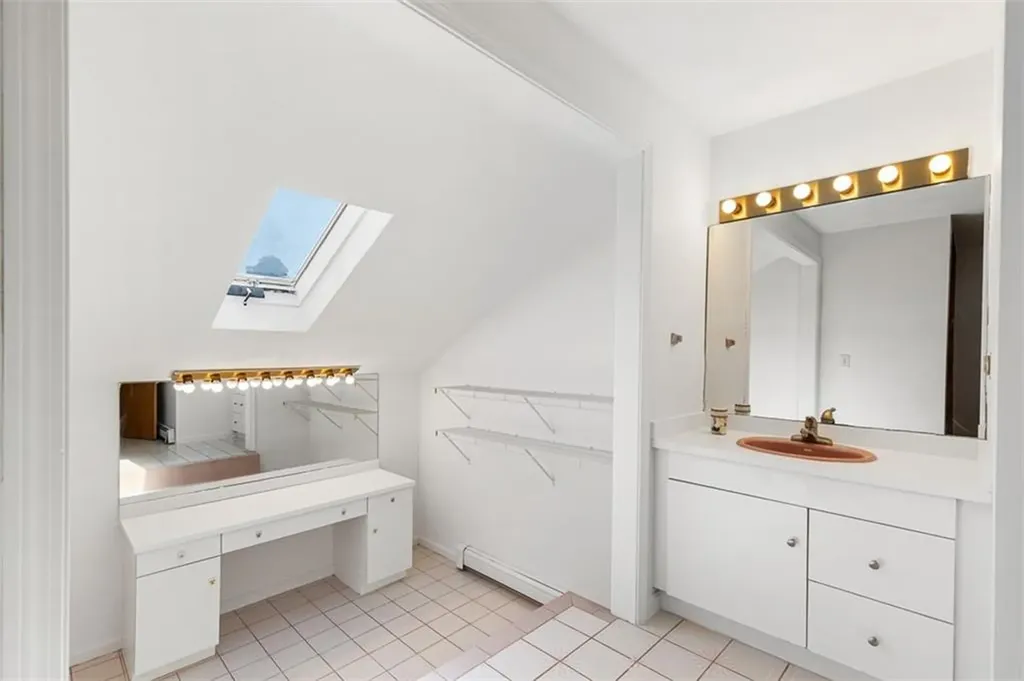 8 Ashley Drive Lincoln RI 02865