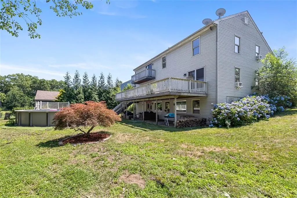8 Ashley Drive Lincoln RI 02865