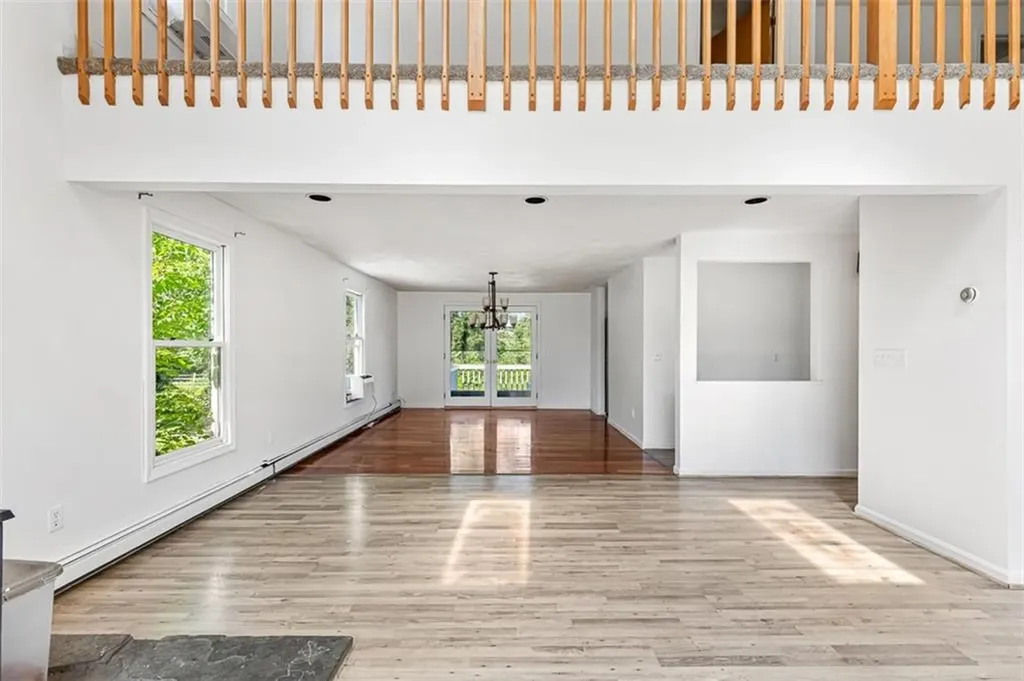 8 Ashley Drive Lincoln RI 02865