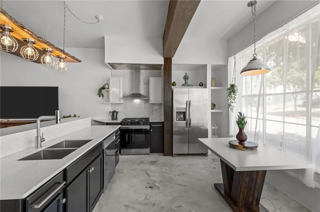 116 Calverley Street Providence RI 02908