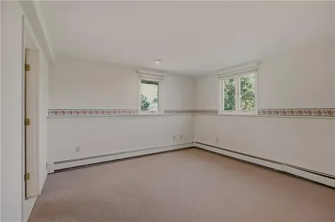 125 Colonial Avenue Tiverton RI 02878