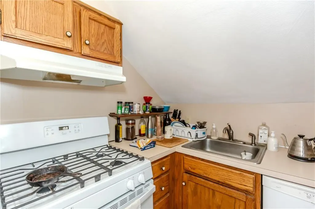 57 Hazael Street Providence RI 02908