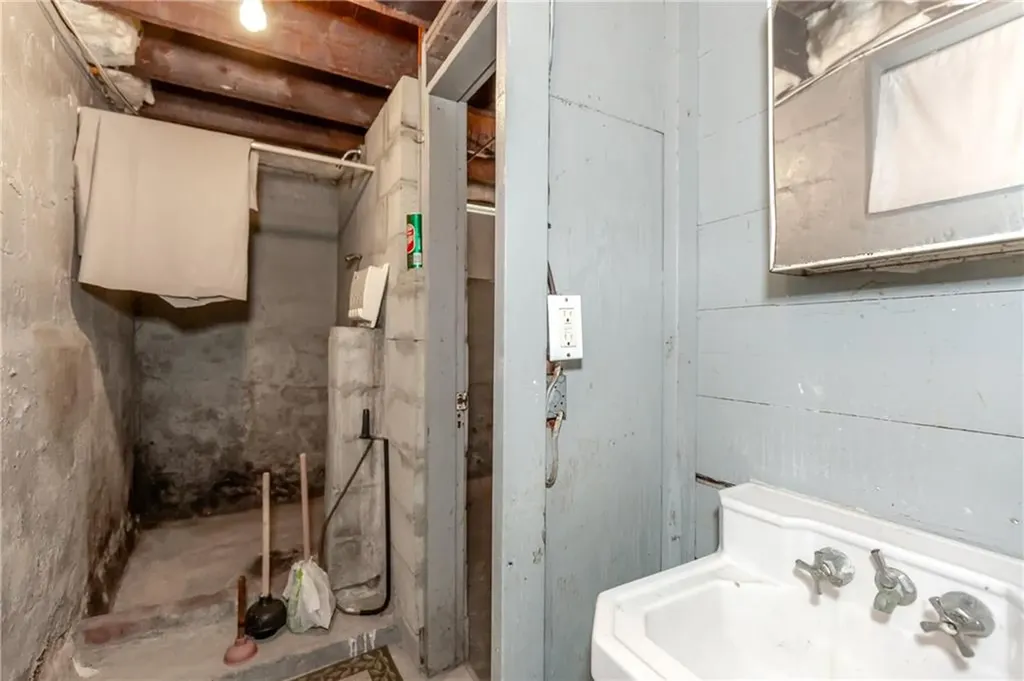 57 Hazael Street Providence RI 02908