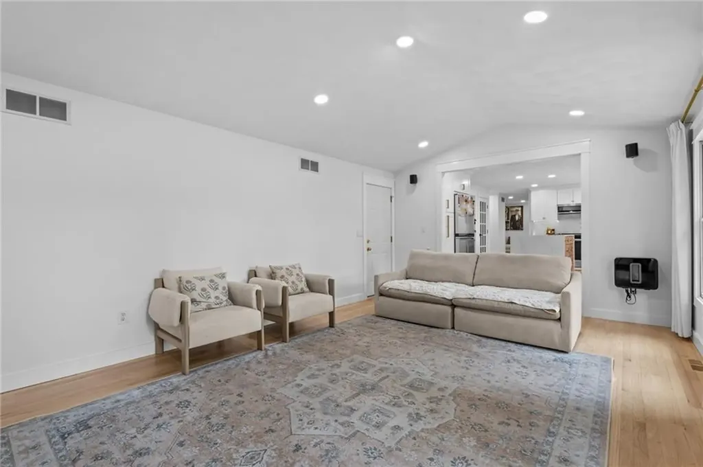 194 Council Rock Road Cranston RI 02921