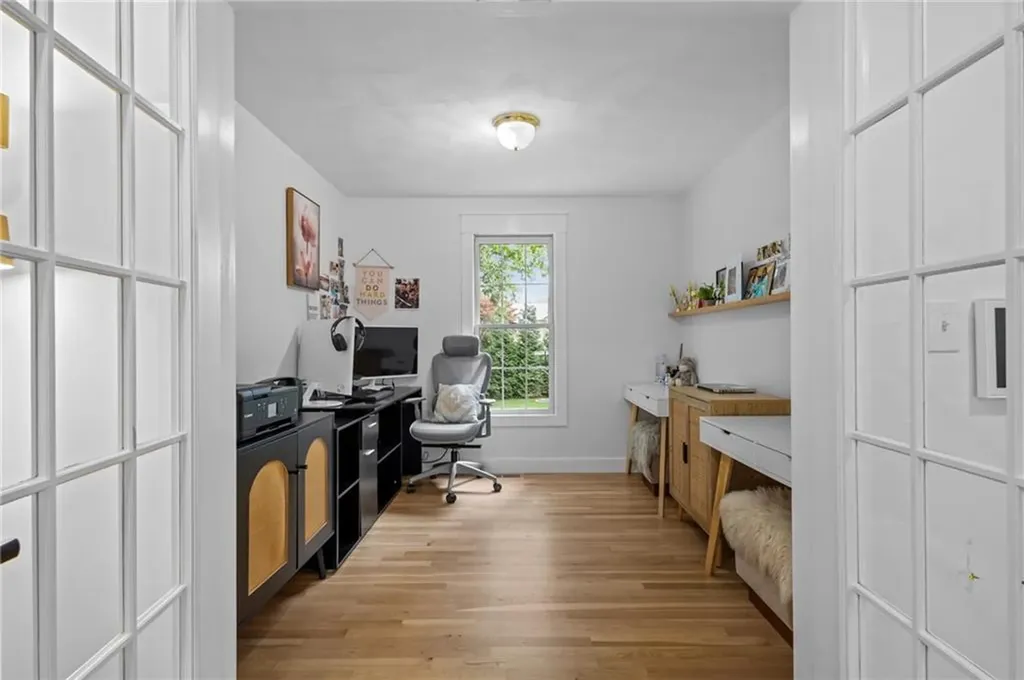 194 Council Rock Road Cranston RI 02921