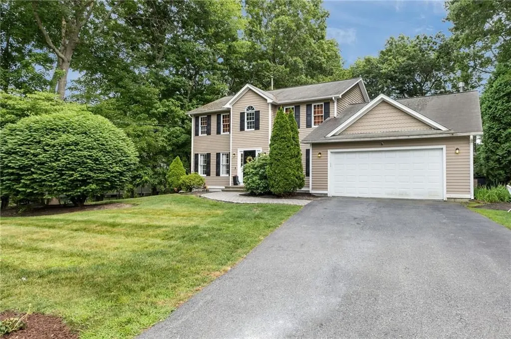 194 Council Rock Road Cranston RI 02921