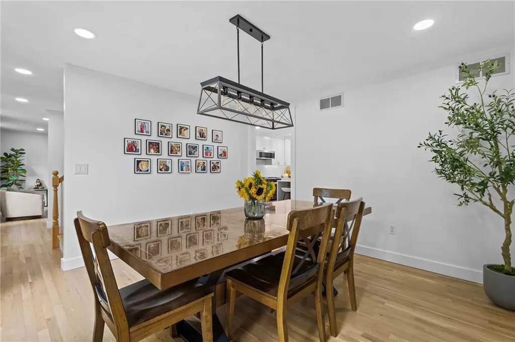 194 Council Rock Road Cranston RI 02921