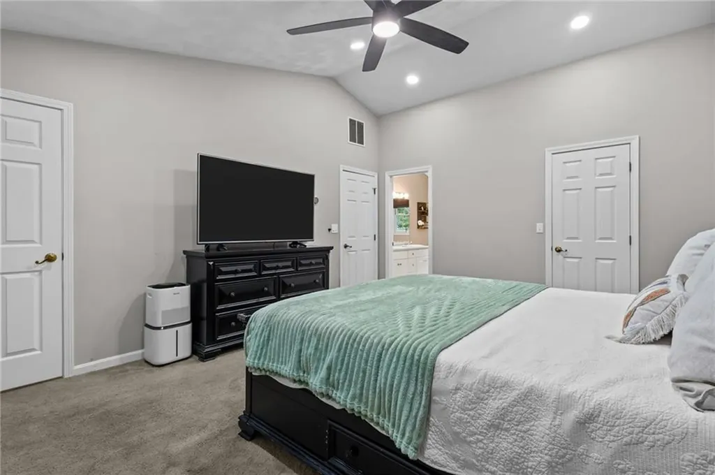 194 Council Rock Road Cranston RI 02921