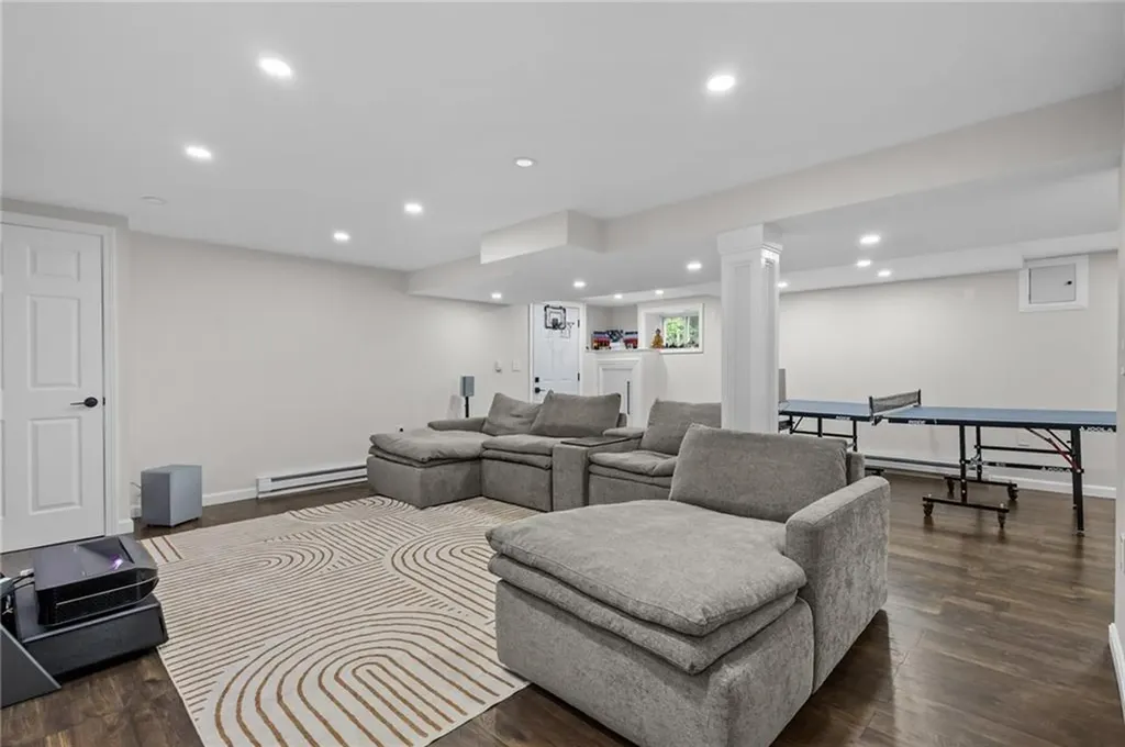 194 Council Rock Road Cranston RI 02921