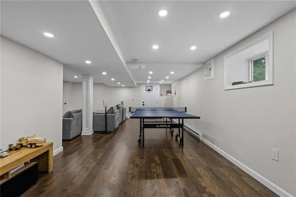 194 Council Rock Road Cranston RI 02921