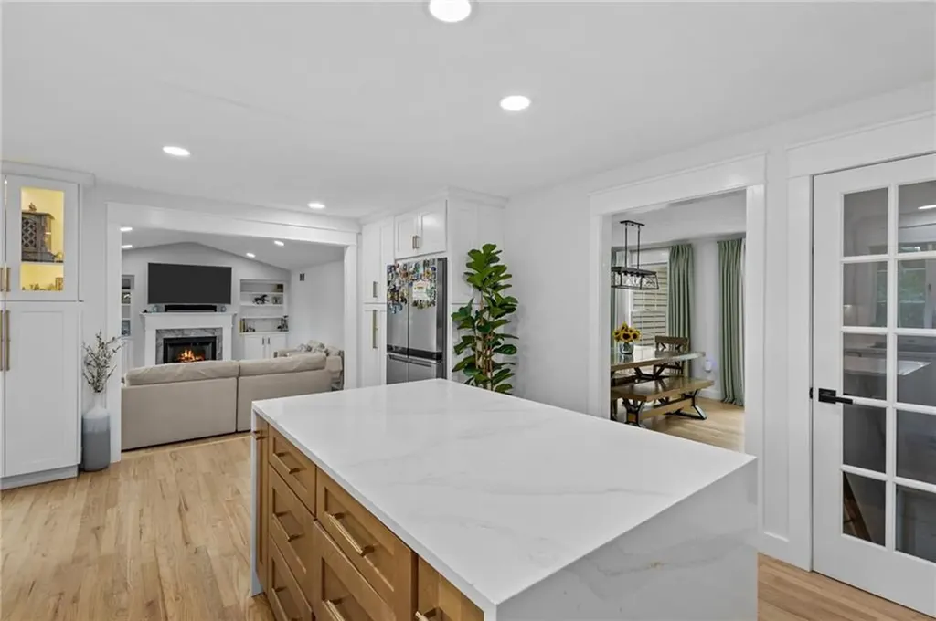 194 Council Rock Road Cranston RI 02921