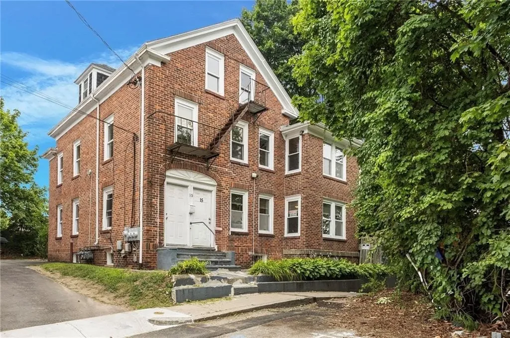 15 16 Judith Street Providence RI 02909