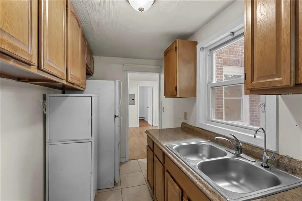 15 16 Judith Street Providence RI 02909
