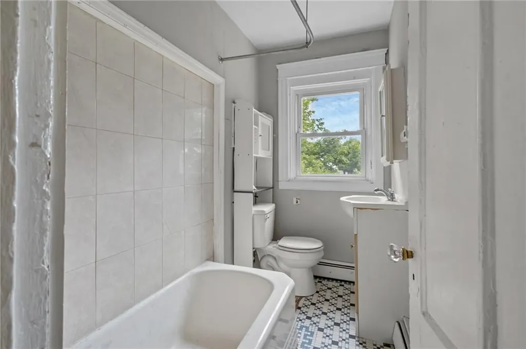 15 16 Judith Street Providence RI 02909