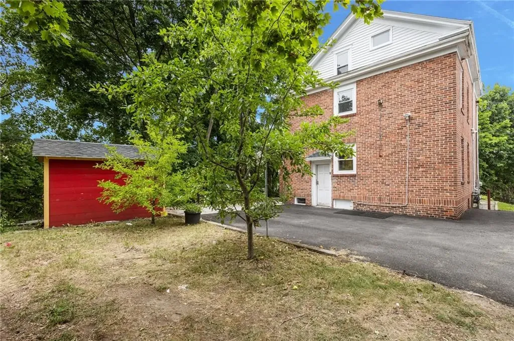15 16 Judith Street Providence RI 02909