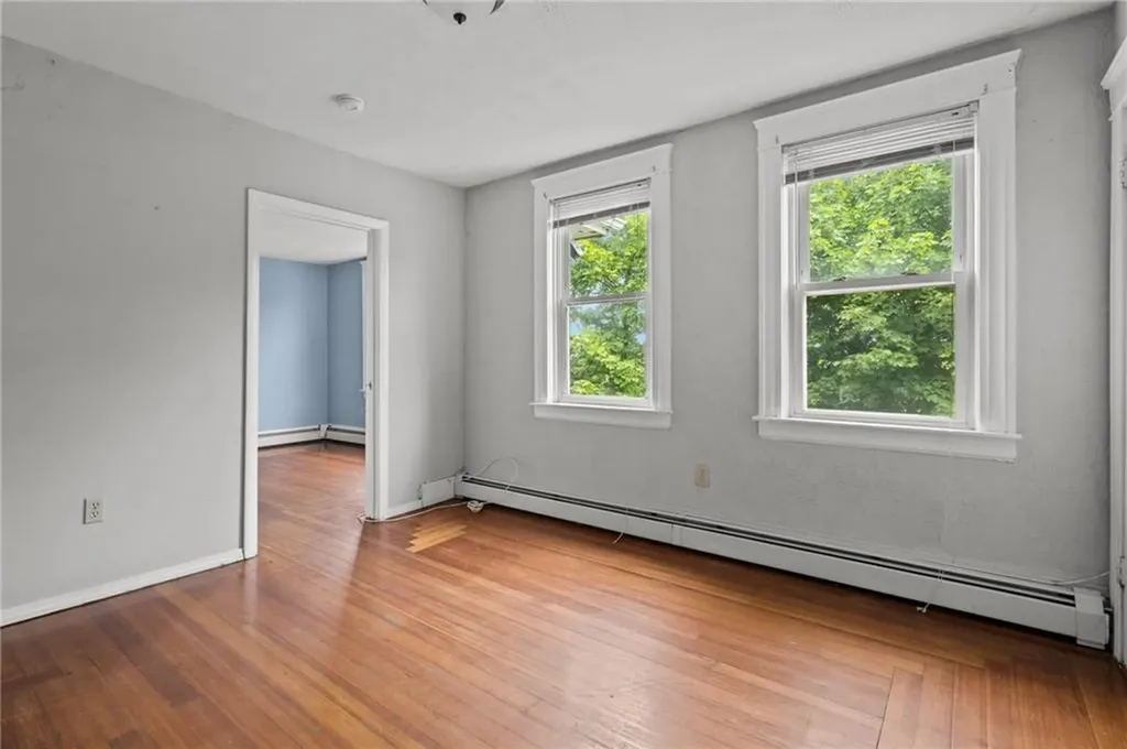 15 16 Judith Street Providence RI 02909
