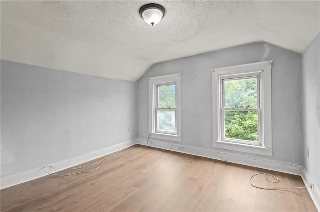 15 16 Judith Street Providence RI 02909