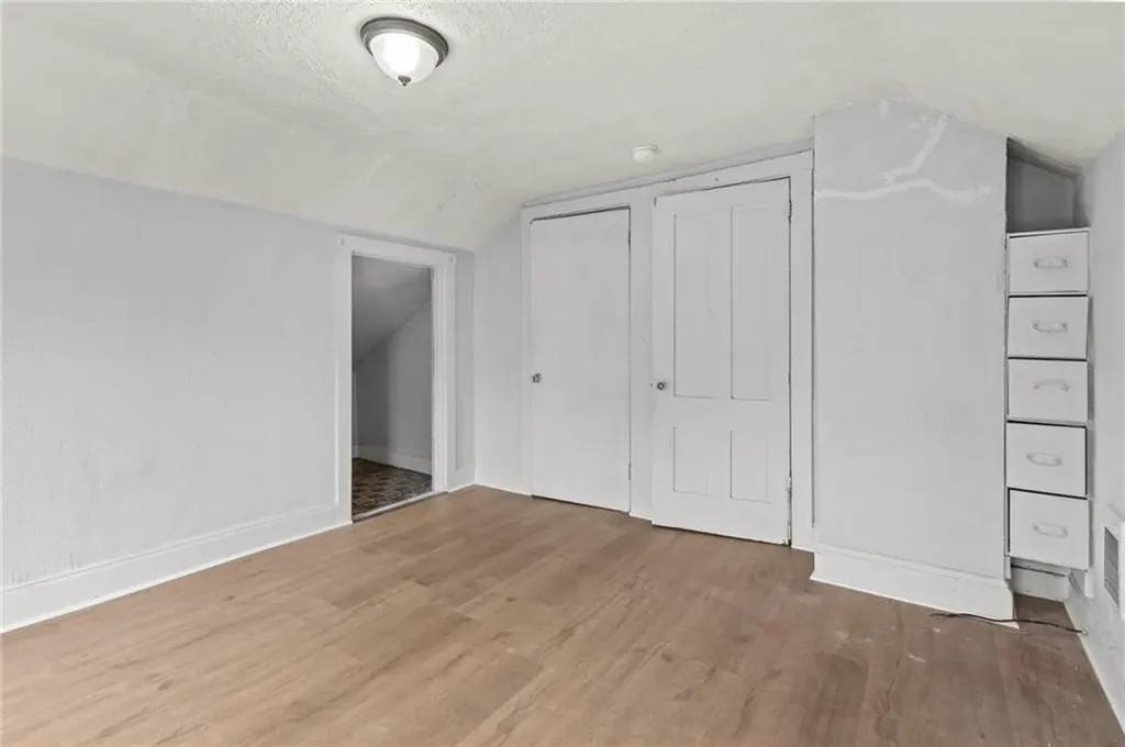 15 16 Judith Street Providence RI 02909