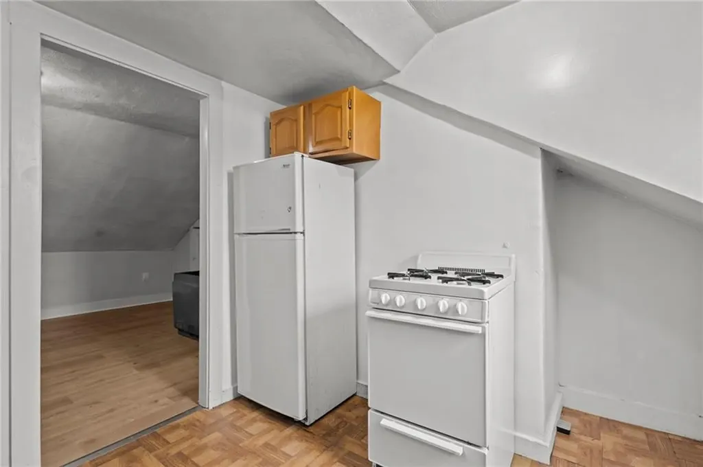15 16 Judith Street Providence RI 02909